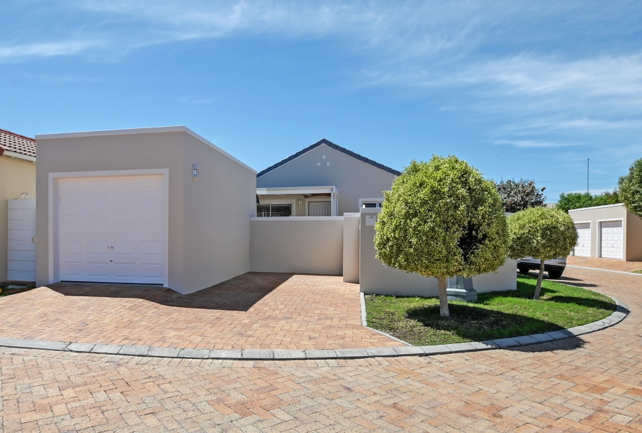 2 Bedroom Property for Sale in Sunningdale Western Cape